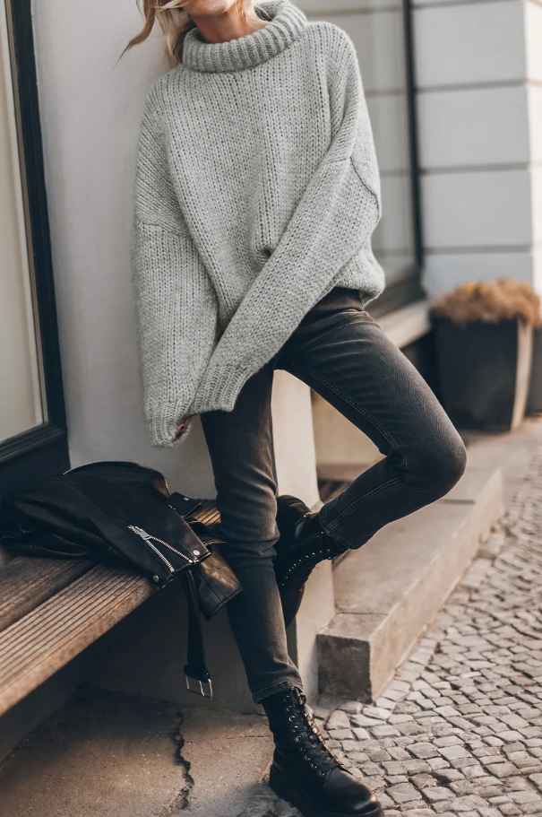 Oversize turtleneck sweater