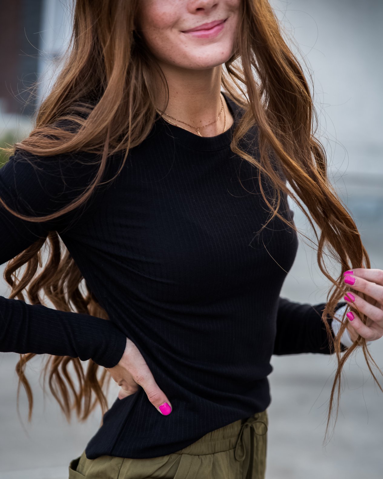 Ribbed Crew Neck Long Sleeve Tee in Black