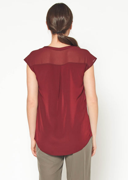 Basic Sleeveless V Neck Button Top In Burgundy